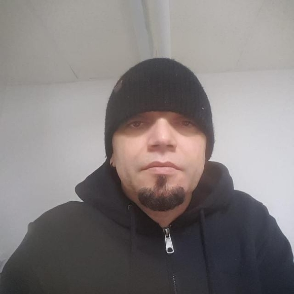 Meet your Posher, Ramon - Picture 1 of 1